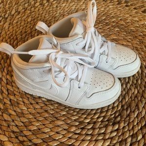 Nike Air Jordan 1’s Triple White toddler